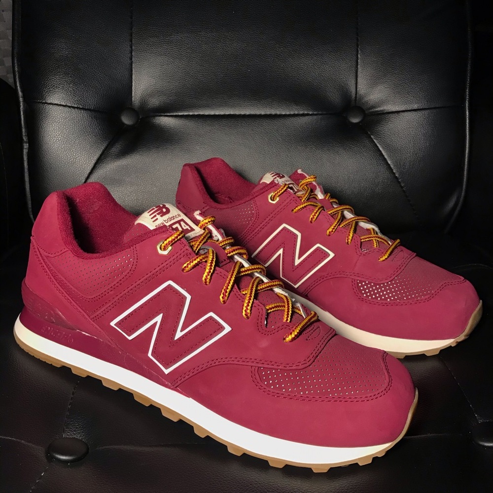 Men’s 10 New Balance 574